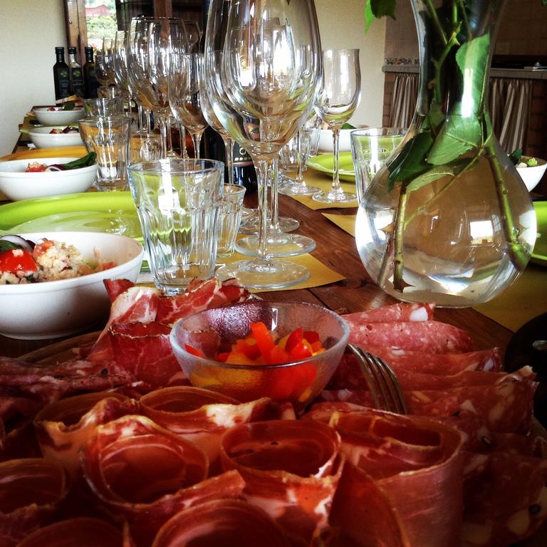 Agriturismo Podere La Marronaia Сан Джиминяно Екстериор снимка